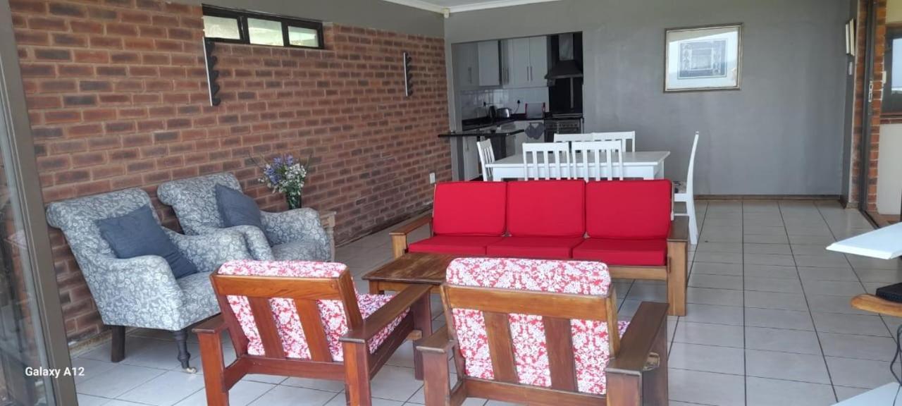 Apartment Bazley High Rocks Bazley Beach
